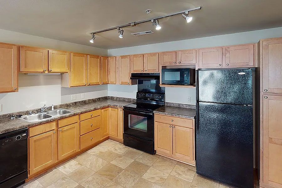 1st image of 50 E 1st St #304