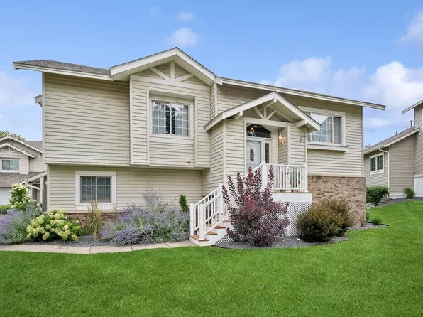 887 Ivy Ln, Eagan, MN 55123