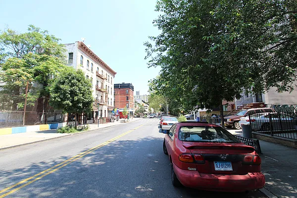 Rented by null | media 43