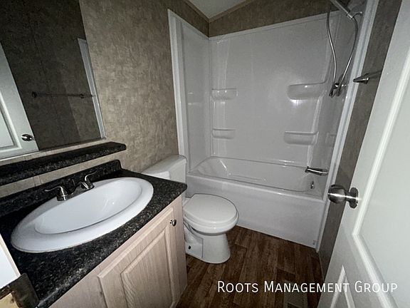 5th image of 304 E 18th Pl #110