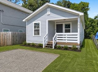 1976 Hugo Ave, North Charleston, SC 29405