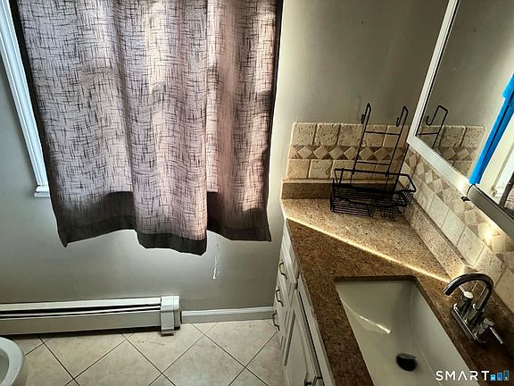 4th image of 66 Willieb Street #66