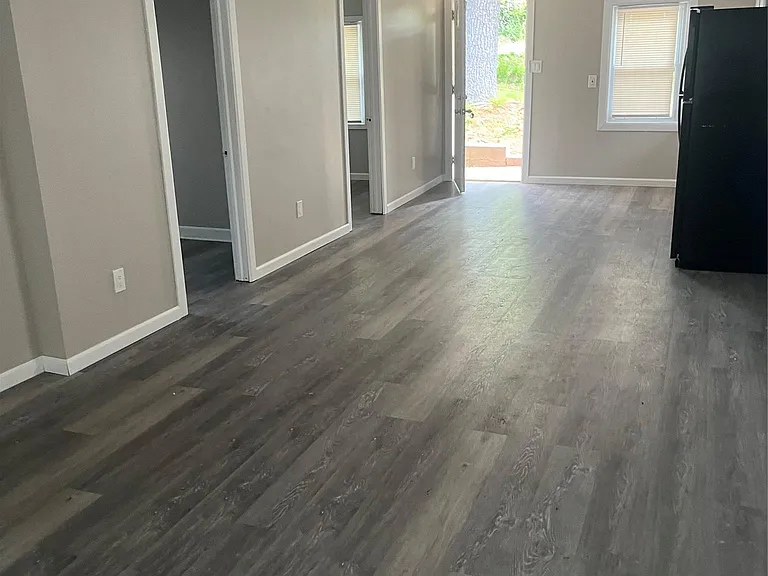 37 Roosevelt St — Photo 12