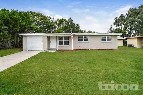 3463 Arbutus Ln Photo 1