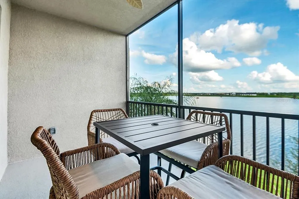 2 bed, 2.0 bath, 1120 sqft, $2,500 — Photo 1