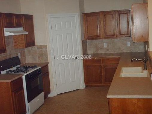 4th image of 9189 Wild Briar Ln