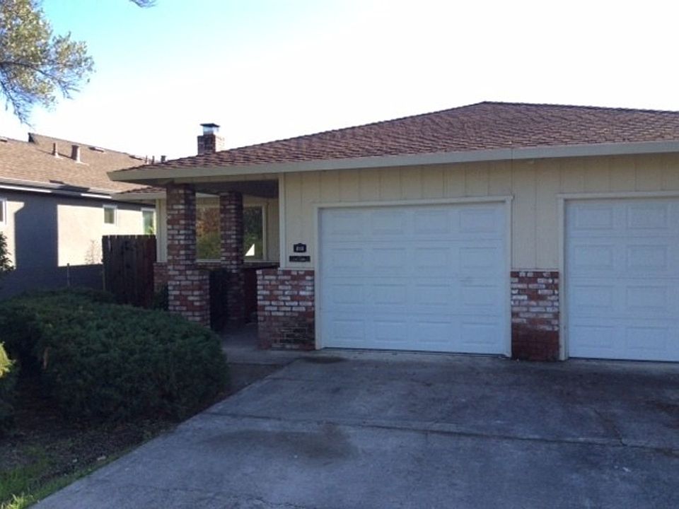 1st image of 213 W Spain St #213