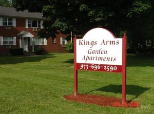 44 Byrne Ct, Wayne, NJ 07470