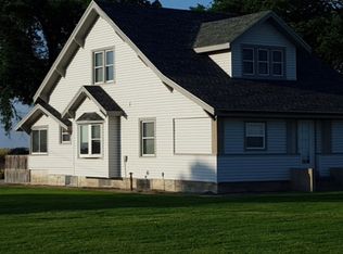 1594 B Rd, Garfield, KS 67529