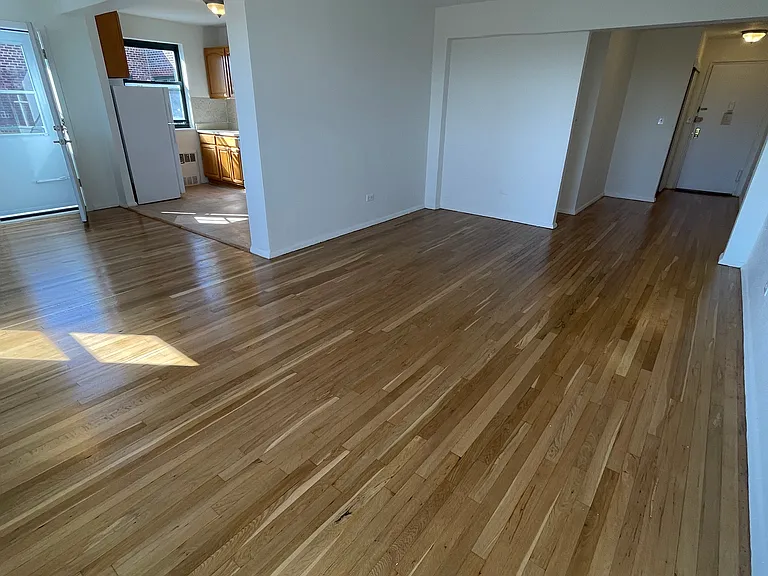 149-35 Northern Blvd E #6P — Photo 2
