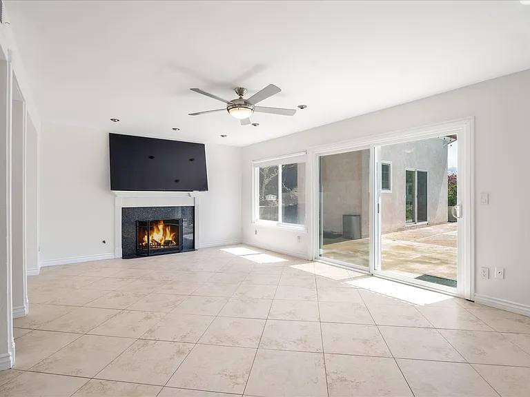 13049 Shalimar Pl — Photo 17