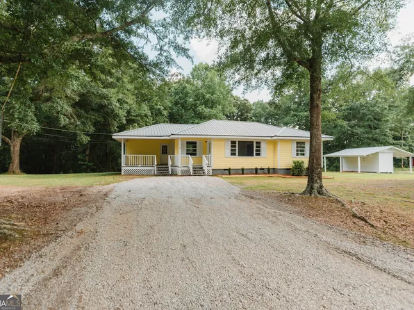 55 Armstrong Dr, Carrollton, GA 30117