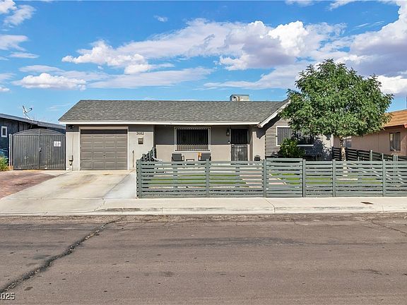 3rd image of 3682 Deer Creek Way