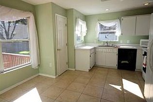 5th image of 3451 E Lake Dr