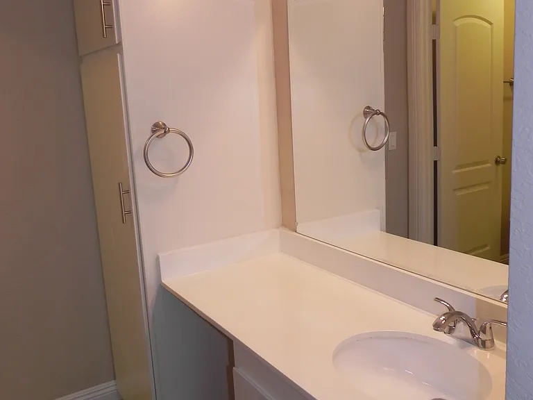 Chapman Villas Apartments — Photo 46