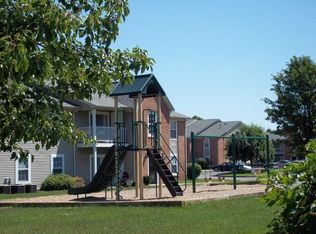 400 Country View Ct APT 3, Martinsville, IN 46151
