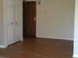 2835 W Glen Flora Ave APT 307, Waukegan, IL 60085