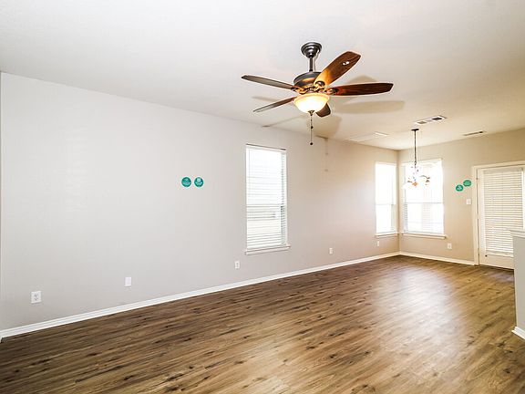 5th image of 9854 Cedarcrest Dr