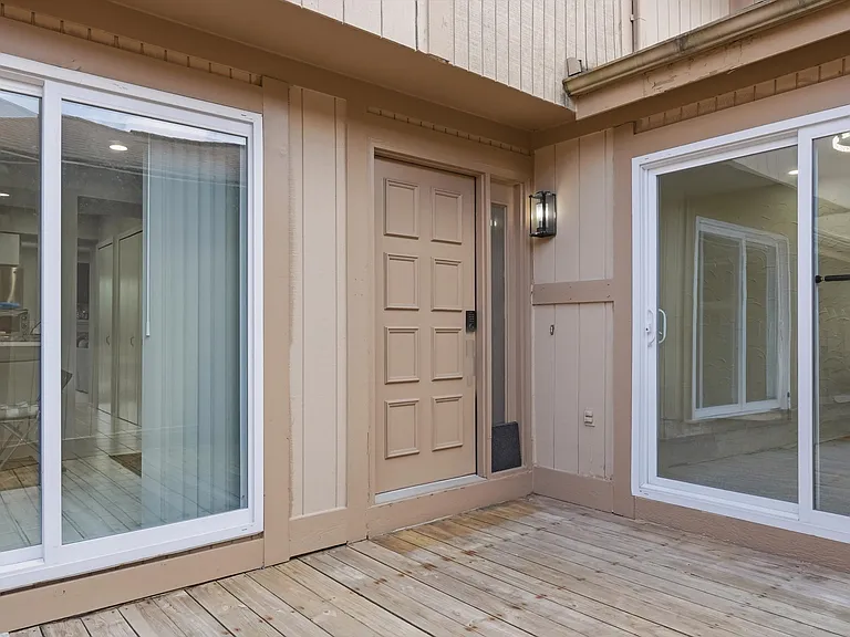 5271 Wright Way E — Photo 4