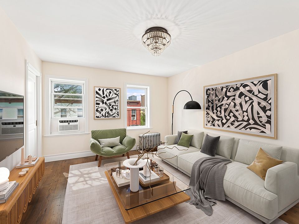 1st image of 104 S 2nd St APT 3