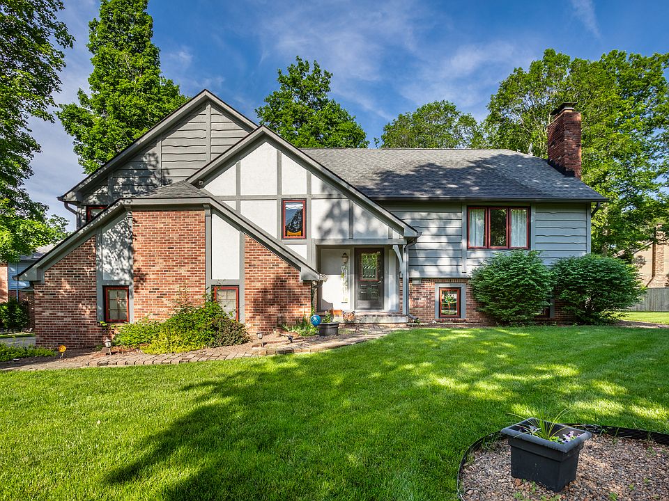1st image of 4014 S Creekside Dr