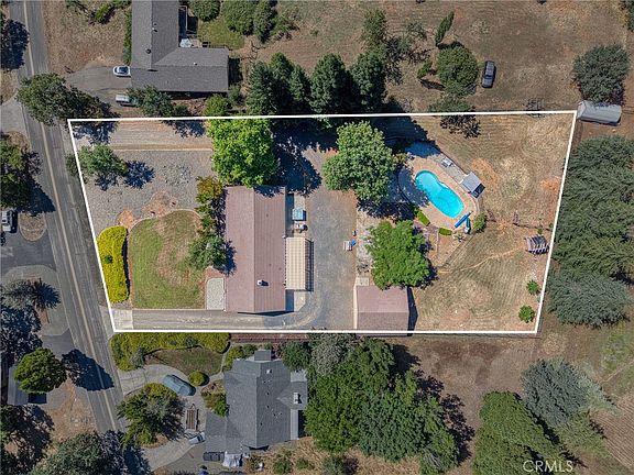 3rd image of 3223 Compton Ave