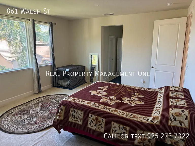 861 Walsh St — Photo 16