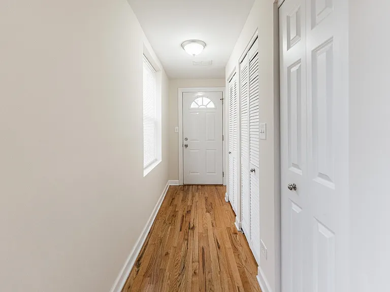 4600 N Monticello Ave #3N — Photo 6