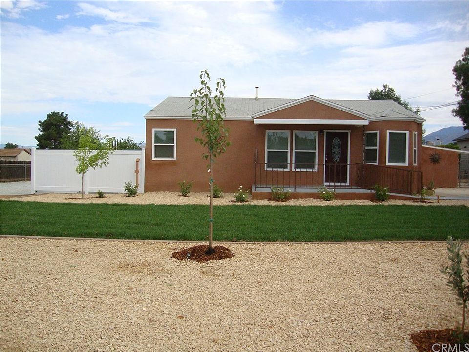 1st image of 152 W Avenue L #L
