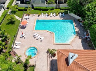 8069 SW 86th Ter #8069, Miami, FL 33143