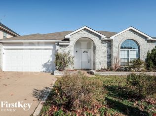 2800 Clovermeadow Dr, Fort Worth, TX 76123