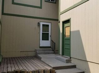 1283 Sweetwater Rd, Douglas, WY 82633