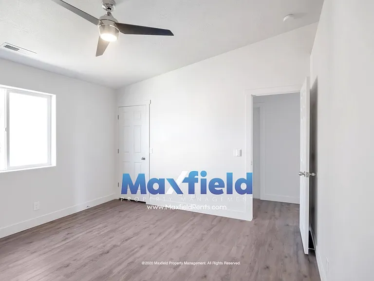 2737 E 750 N #3 — Photo 16