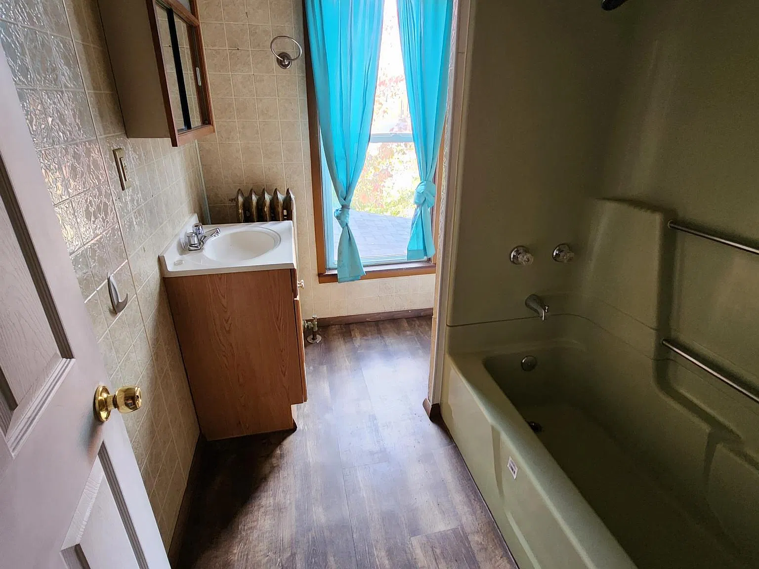 2 bed, 800 sqft, $875 — Photo 1