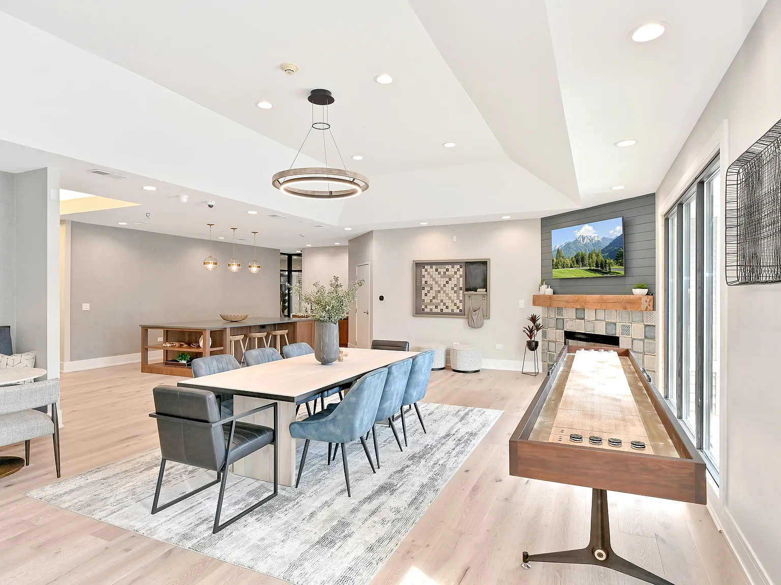Farmington Lakes Apartments — Photo 4