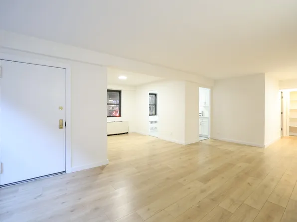 305 East 86th Street image 2 of 15