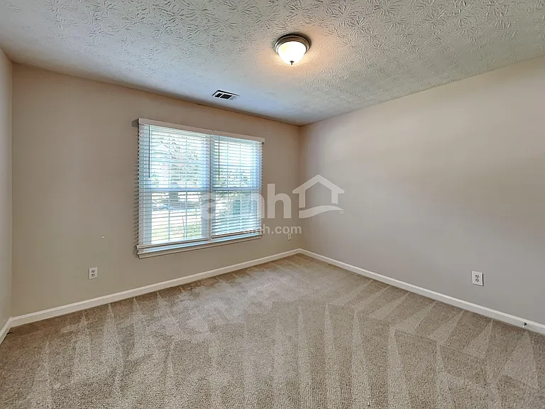 1947 Walden Park Dr — Photo 12
