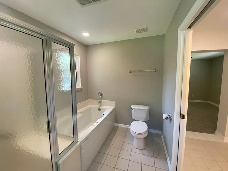 400 Argyle Ct — Photo 29