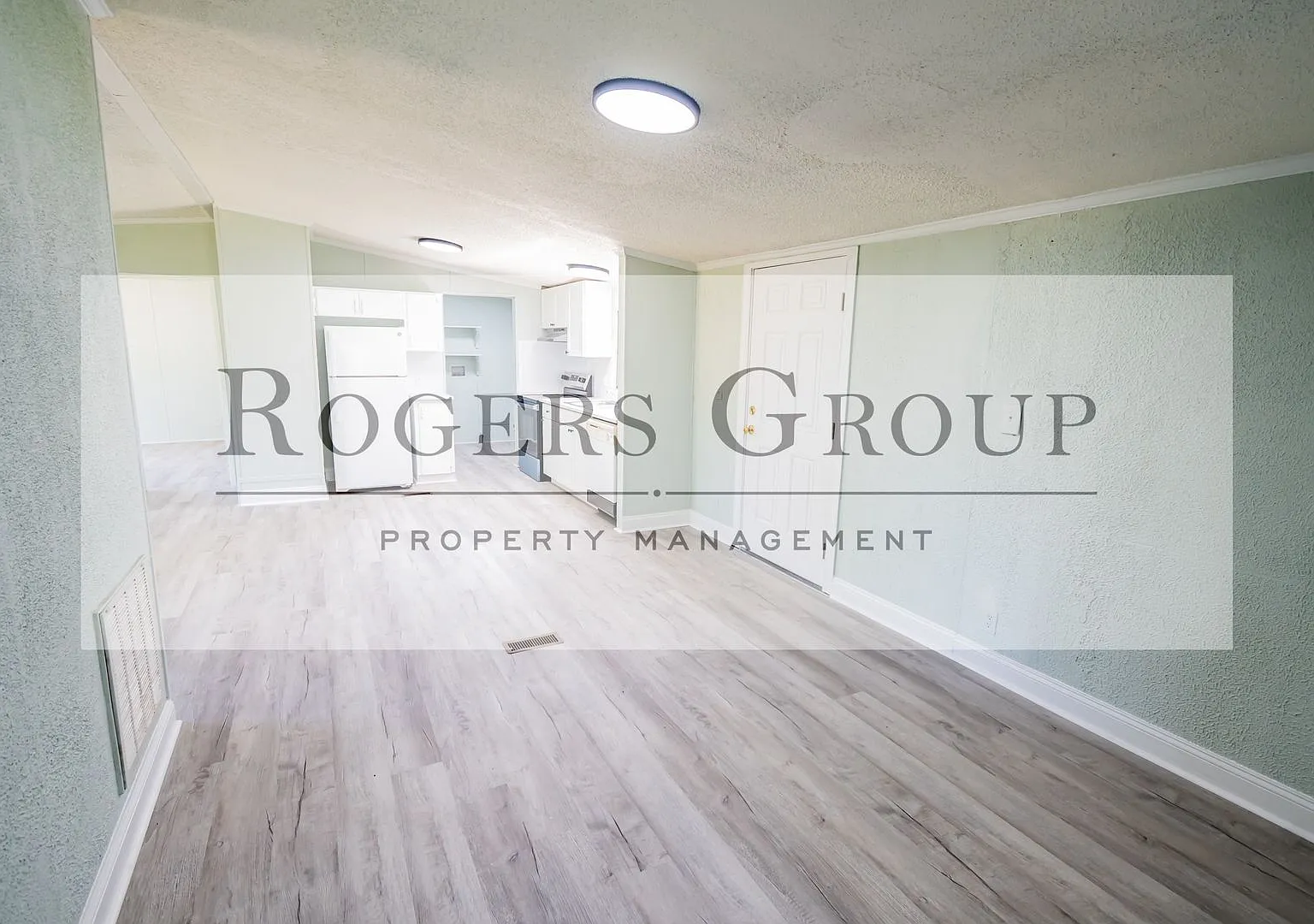 3 bed, 2.0 bath, 1300 sqft, $1,495 — Photo 4