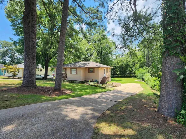 112 Cedar Ln, Bessemer, AL 35023