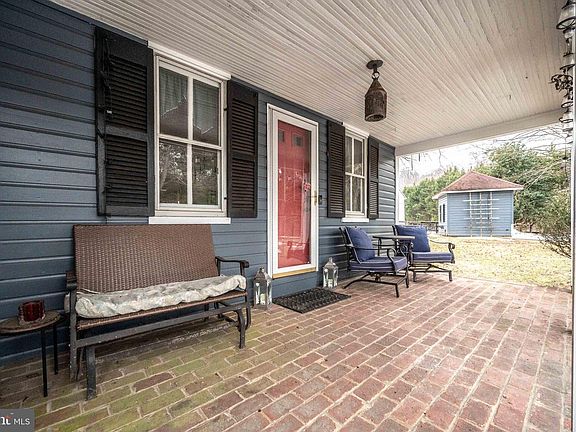 4th image of 8100 Croom Rd