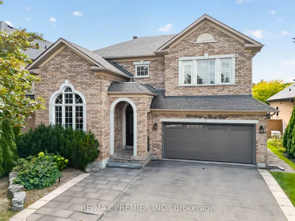 40 Islington Woods Ct, Vaughan, ON L4L 9J1
