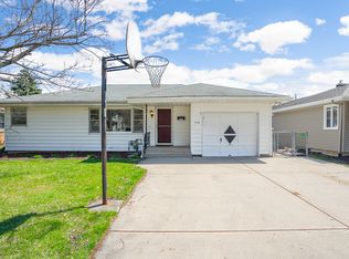 516 Catherine St, Joliet, IL 60435