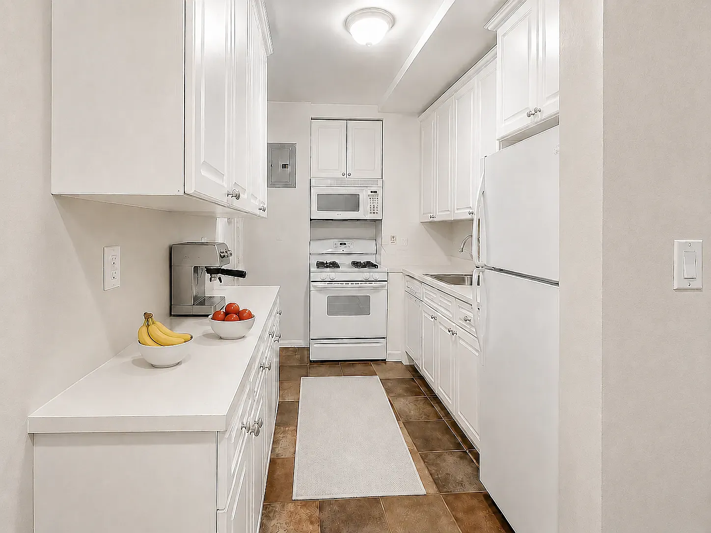 280 Riverside Drive — Photo 2