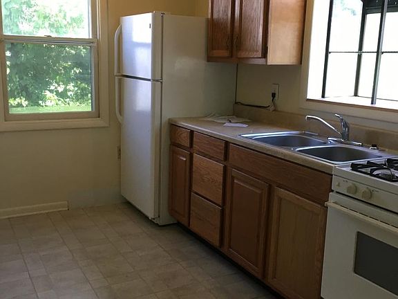 3rd image of 111 Forestdale Ave