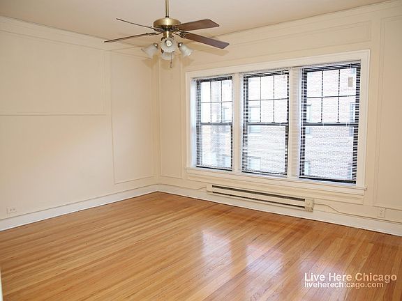 2nd image of 1300 Oak Ave