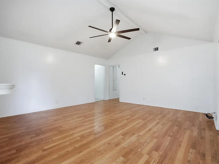 10114 Belfast Rd — Photo 6
