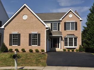 12906 Wheatland Rd, Fairfax, VA 22033