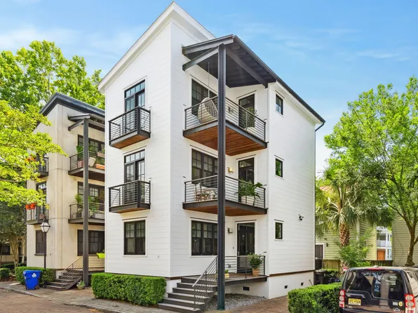 7 Brewster Ct, Charleston, SC 29403