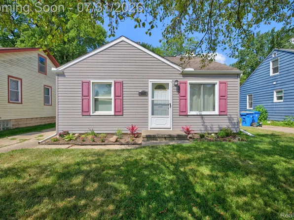3387 Curwood St, Waterford, MI 48329